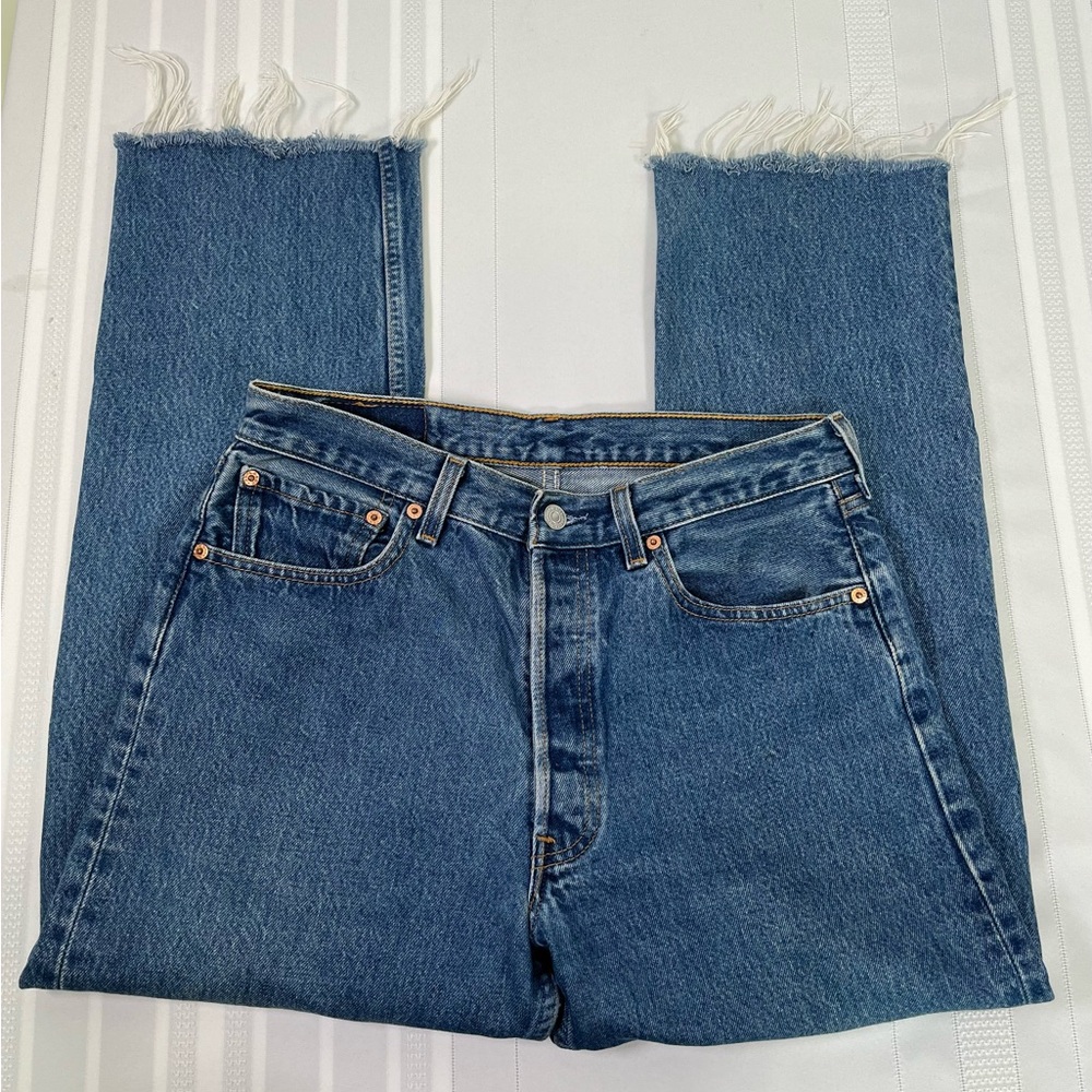 VTG Levi’s 501 Jeans 32x29 (30 X 26.5) Distressed Raw Hem 90s Y2K Straight Leg